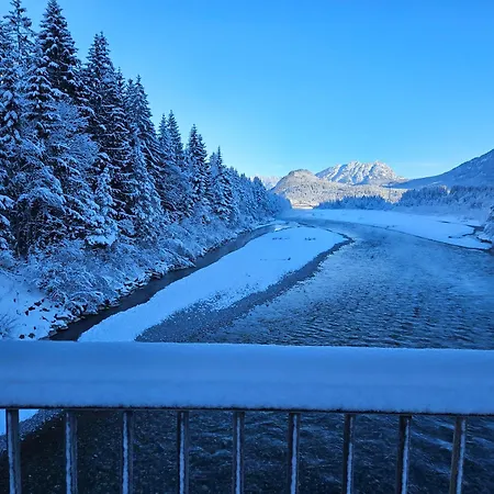 Haus Gaichtspitzblick * Weissenbach am Lech